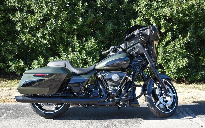2026 Harley-Davidson Street Glide® – Modern Touring Icon