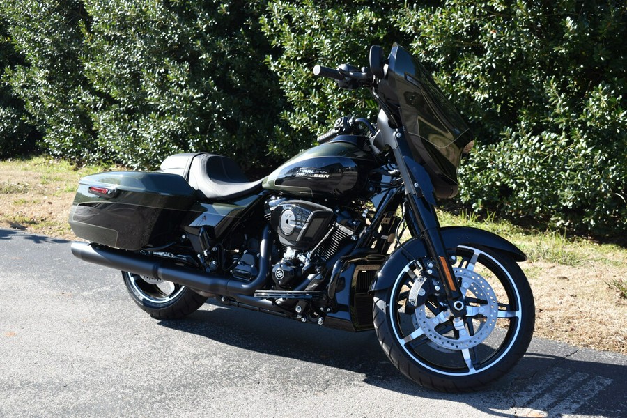 2026 Harley-Davidson Street Glide® – Modern Touring Icon