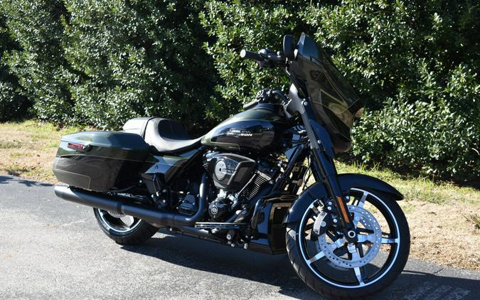 2026 Harley-Davidson Street Glide® – Modern Touring Icon