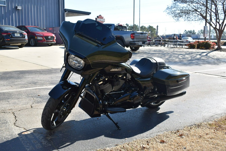 2026 Harley-Davidson Street Glide® – Modern Touring Icon