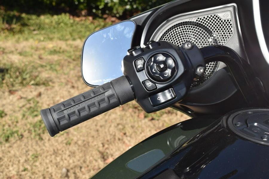 2026 Harley-Davidson Street Glide® – Modern Touring Icon