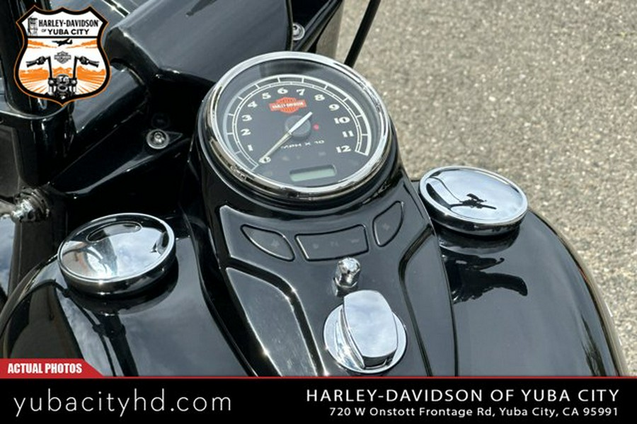 2017 Harley-Davidson FLS