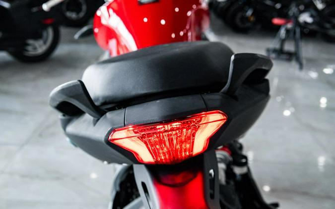 2024 Benelli 302S