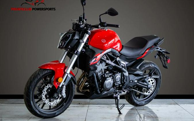 2024 Benelli 302S