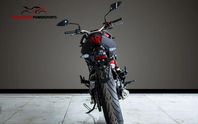 2024 Benelli 302S