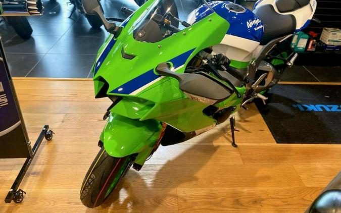 2024 Kawasaki Ninja® ZX™-10R 40th Anniversary Edition ABS