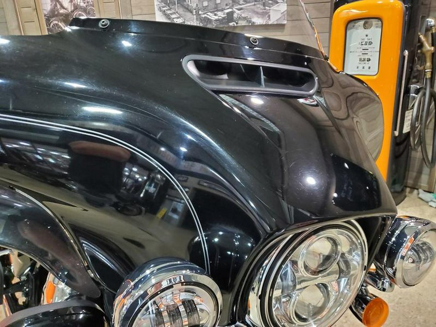 2015 Harley-Davidson® FLHTCU - Electra Glide® Ultra Classic®