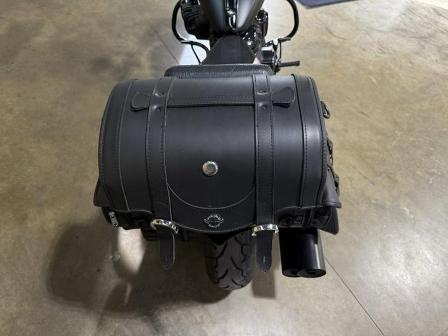 2022 Indian Motorcycle® Chief® Bobber Dark Horse® Black Smoke