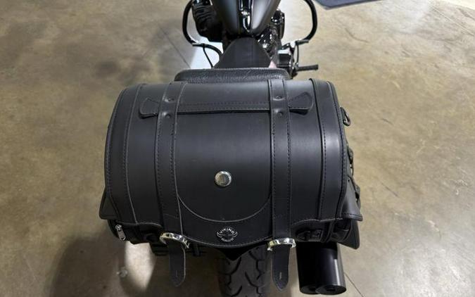 2022 Indian Motorcycle® Chief® Bobber Dark Horse® Black Smoke