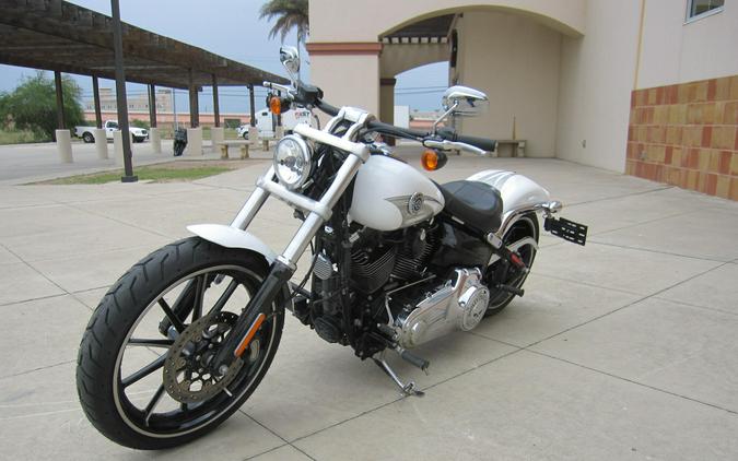 2016 Harley-Davidson Breakout Crushed Ice Pearl