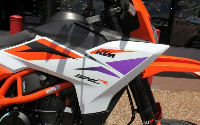 2026 KTM 390 SMC R