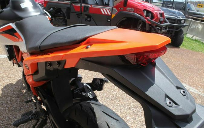 2026 KTM 390 SMC R