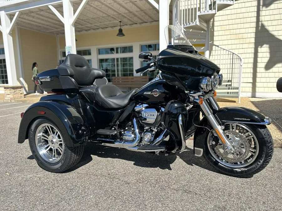 2024 Harley-Davidson® FLHTCUTG - Tri Glide® Ultra