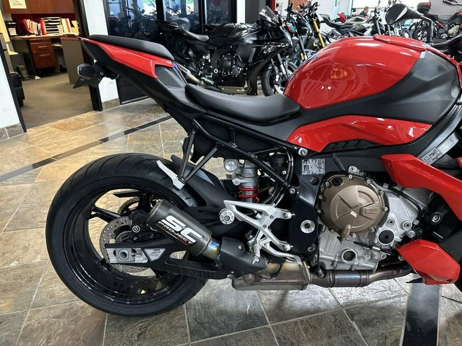 2022 BMW S 1000 R Racing Red