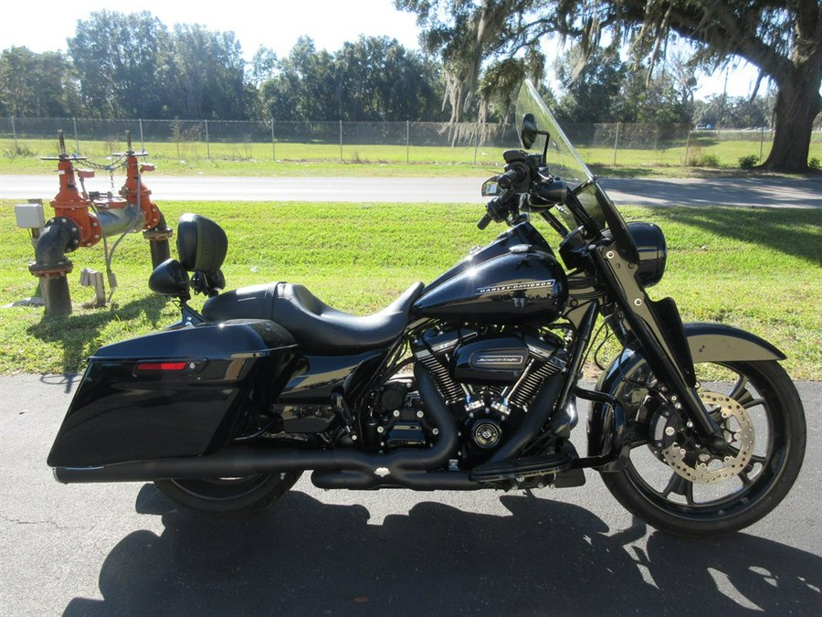 2017 Harley Davidson Roadking S