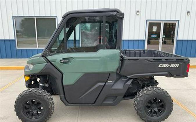 2024 Can-Am Defender DPS CAB