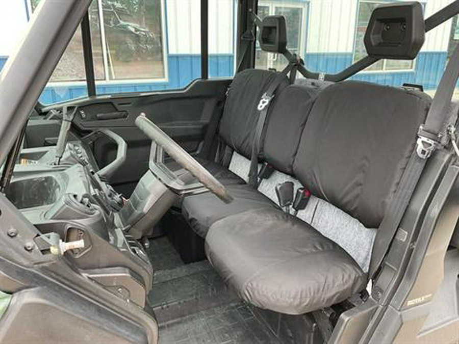 2024 Can-Am Defender DPS CAB