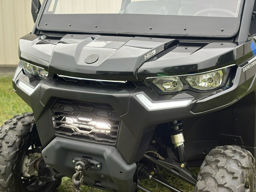 2023 Can-Am Defender MAX DPS HD9