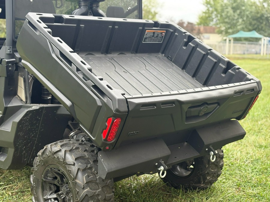 2023 Can-Am Defender MAX DPS HD9