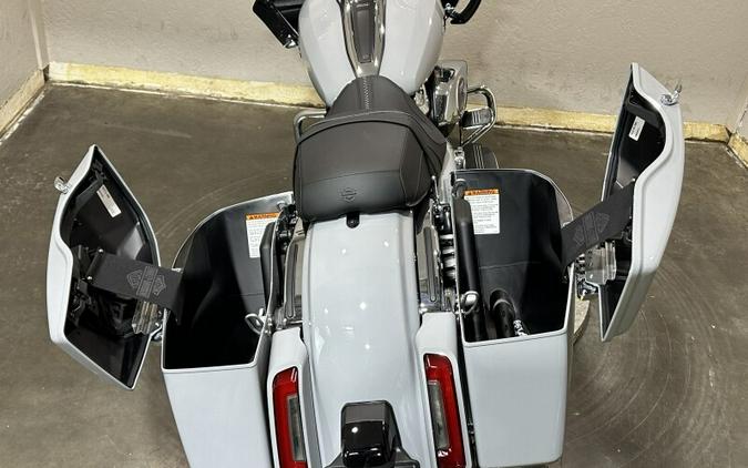 Harley-Davidson Road Glide™ 2024 FLTRX 84476728 BILLIARD GRAY