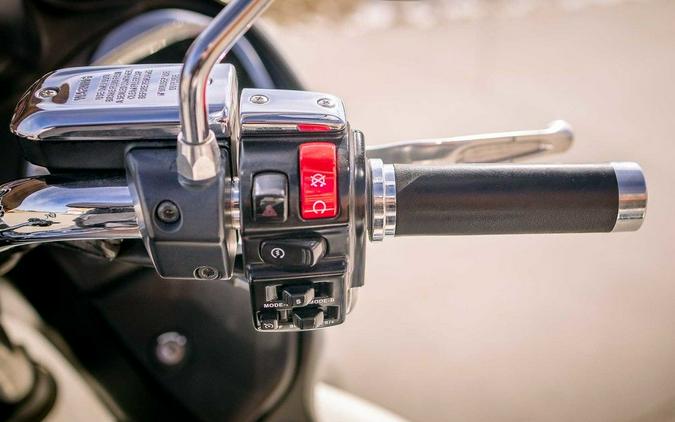 2012 Kawasaki Vulcan® 1700 Voyager® ABS