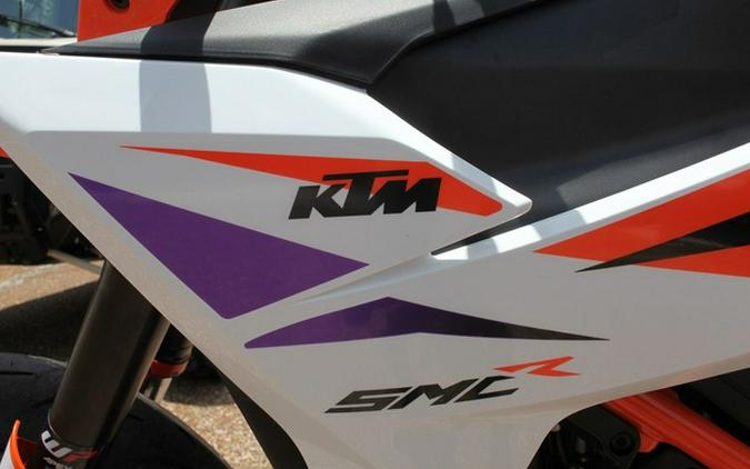 2026 KTM 390 SMC R