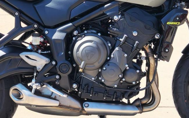 2026 Triumph Trident 660 Stone Grey