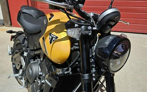 2026 Triumph Trident 660 Cosmic yellow 660 Cosmic Yellow Sapphire Black