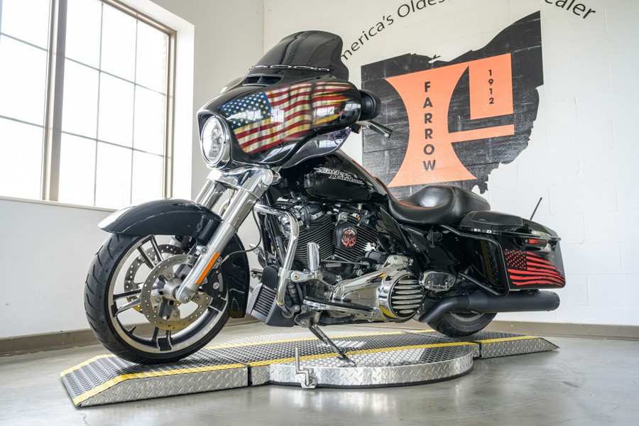 2017 Harley-Davidson Street Glide Grand American Touring FLHX