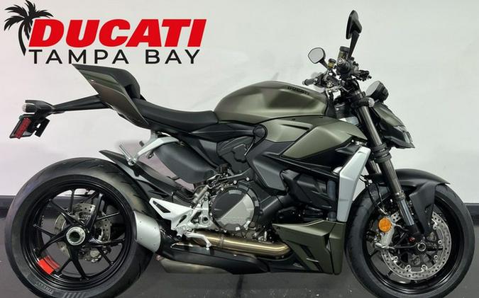 2024 Ducati Streetfighter V2 Storm Green