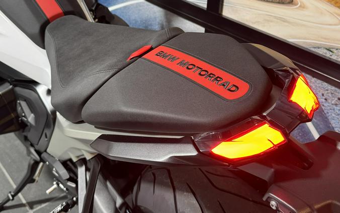 New 2026 BMW R 1300 R