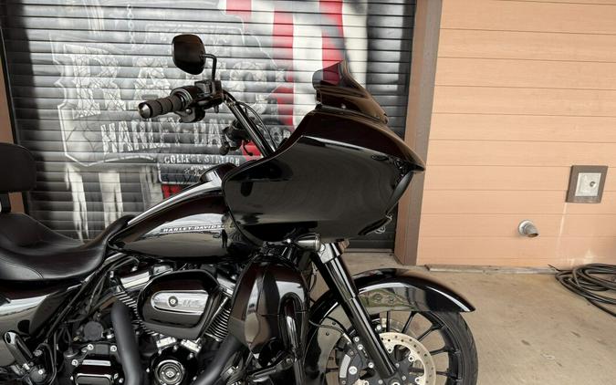 2019 Harley-Davidson® Road Glide® Special Vivid Black