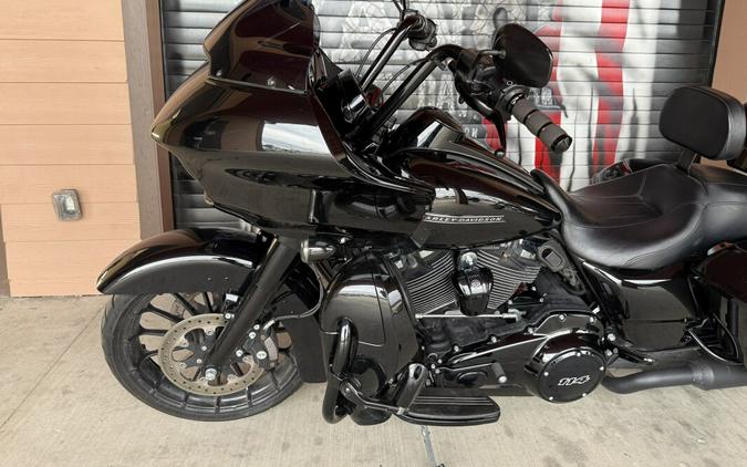 2019 Harley-Davidson® Road Glide® Special Vivid Black
