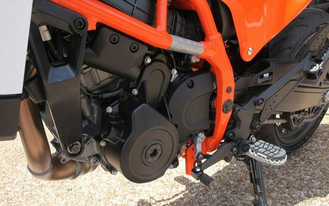 2026 KTM 390 SMC R