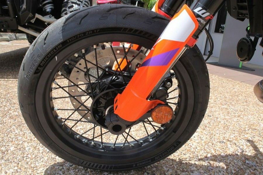 2026 KTM 390 SMC R