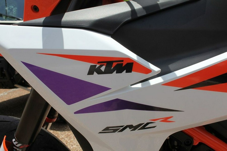 2026 KTM 390 SMC R