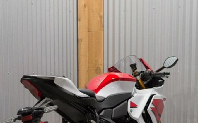 2026 Yamaha YZF R7 70Th Anniversary Edition