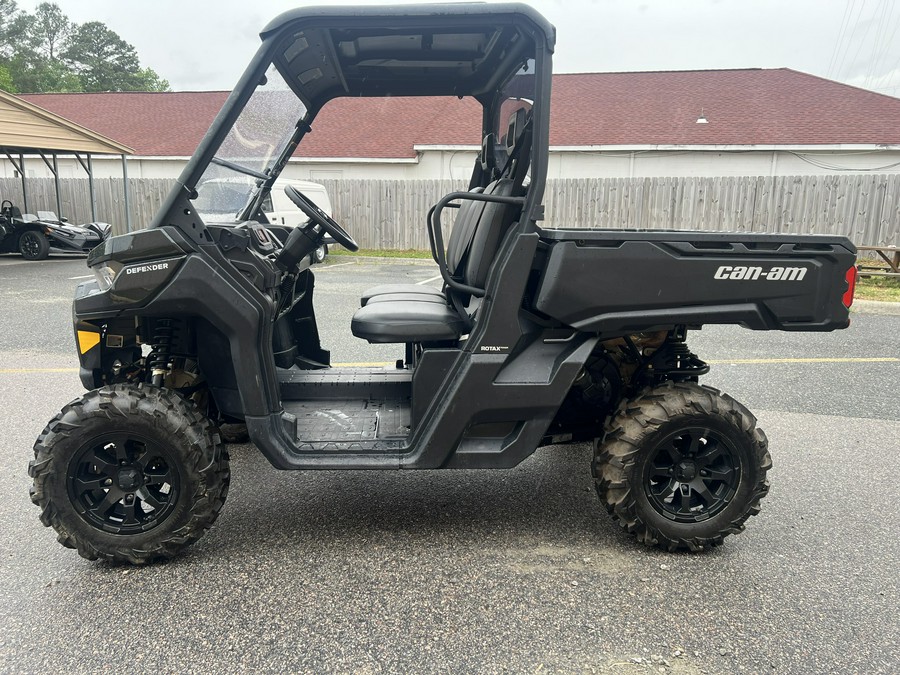 2025 Can-Am Defender DPS HD10
