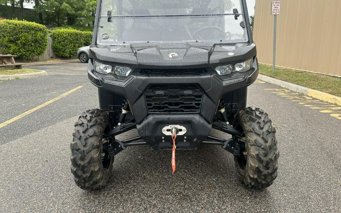 2025 Can-Am Defender DPS HD10
