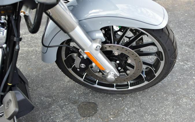 2024 Harley-Davidson Road Glide 3 Atlas Silver Metallic – Black Finish