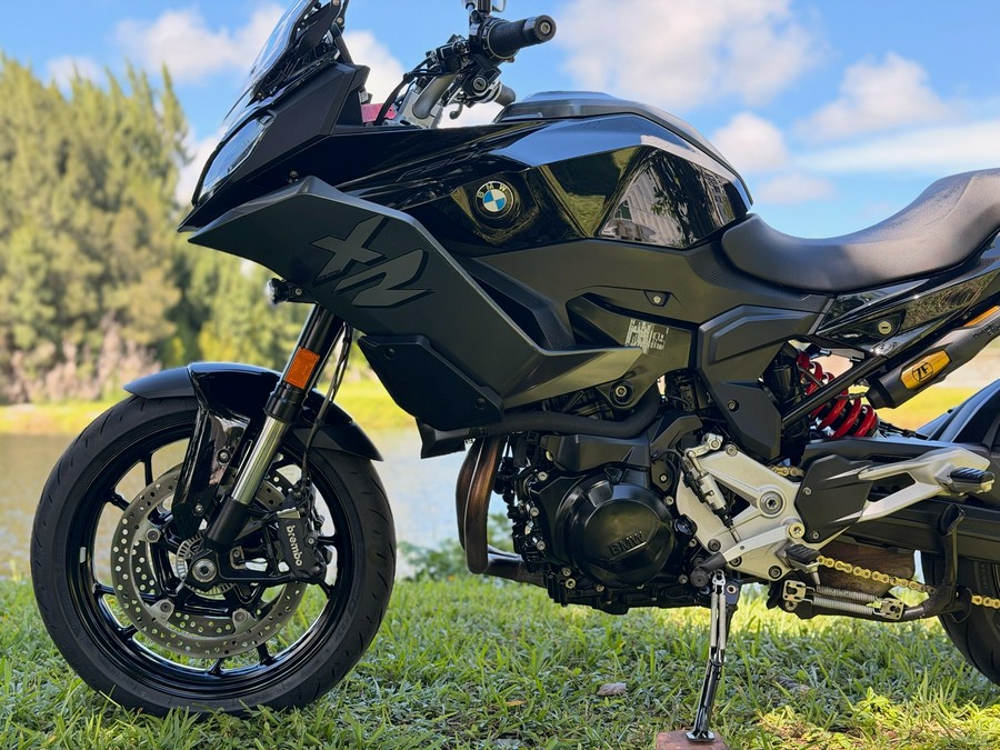 2022 BMW F 900 XR