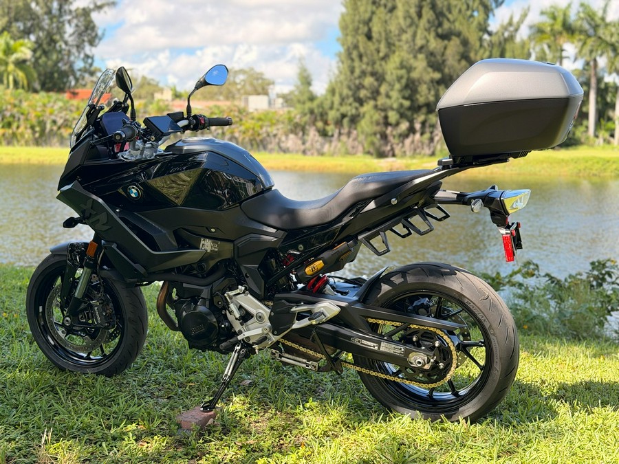 2022 BMW F 900 XR