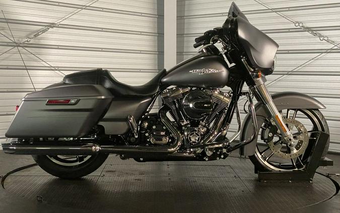 2016 Harley-Davidson® FLHXS - Street Glide® Special