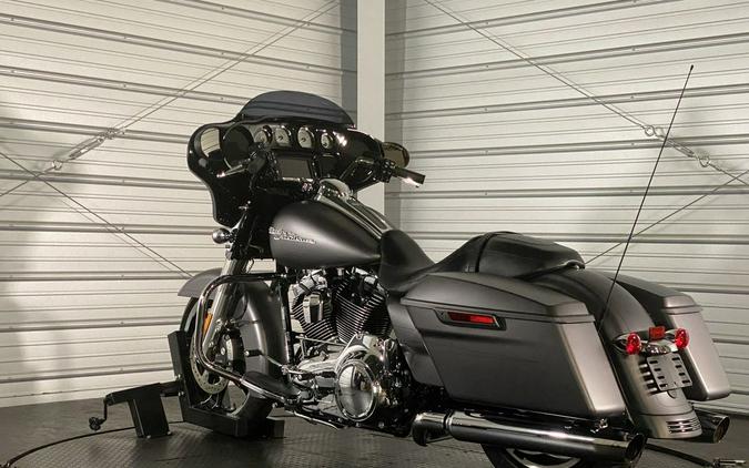 2016 Harley-Davidson® FLHXS - Street Glide® Special