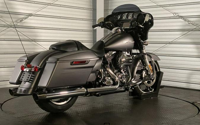 2016 Harley-Davidson® FLHXS - Street Glide® Special