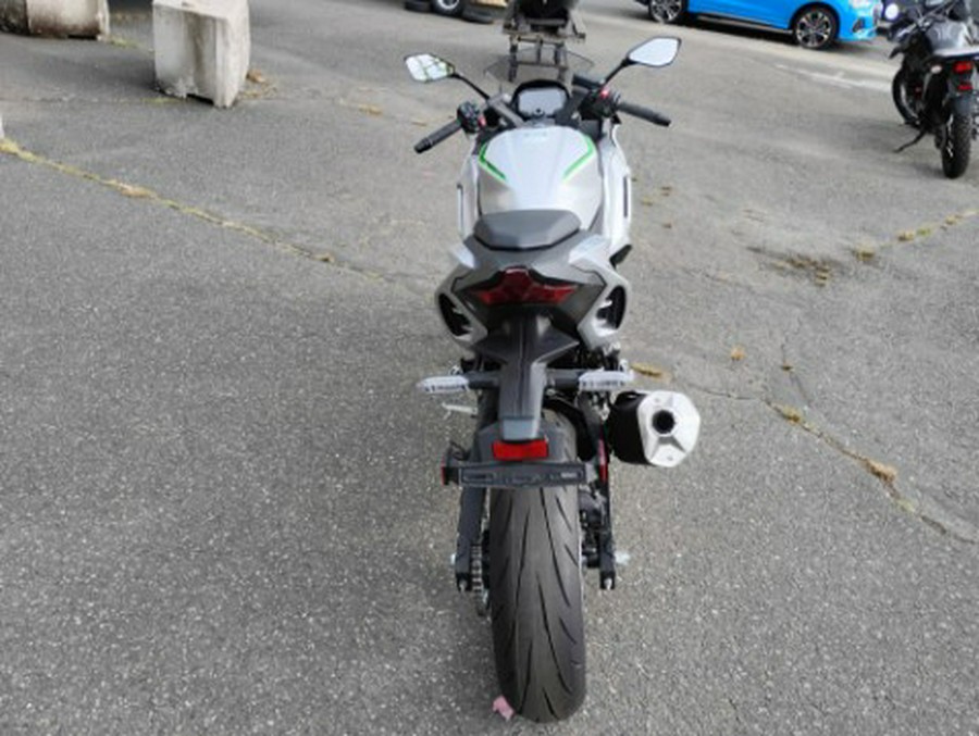 2024 Kawasaki Ninja 7 Hybrid ABS