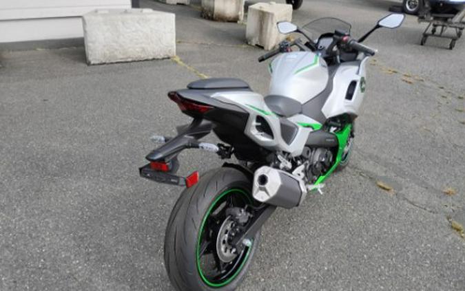 2024 Kawasaki Ninja 7 Hybrid ABS