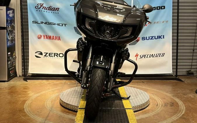 2024 Indian Challenger Elite Charcoal Candy/Black Candy