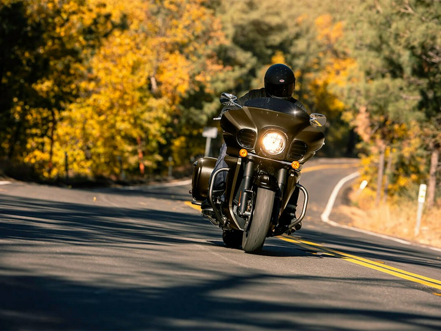2026 Kawasaki Vulcan 1700 Vaquero ABS Metallic Brilliant Golden Black