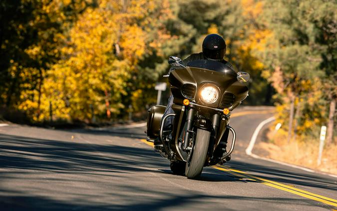 2026 Kawasaki Vulcan 1700 Vaquero ABS Metallic Brilliant Golden Black